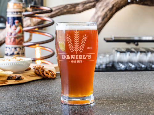 Pub glass with custom brewery design