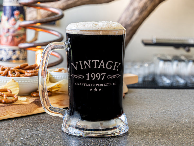 Beer mug with vintage birthday design